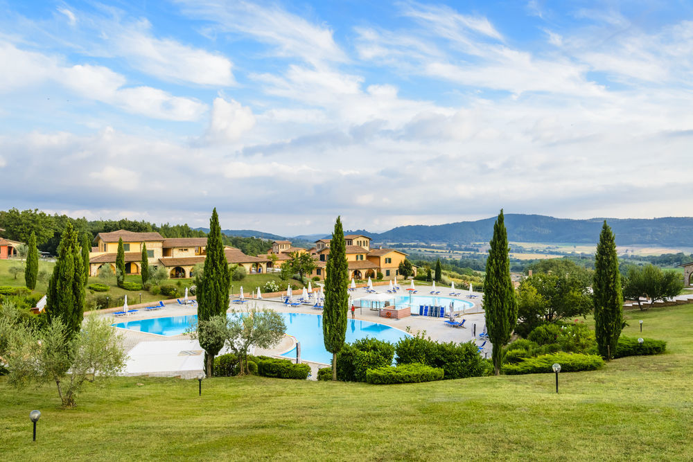 Pian Dei Mucini Resort Il Borgo Massa Marittima Bagian luar foto