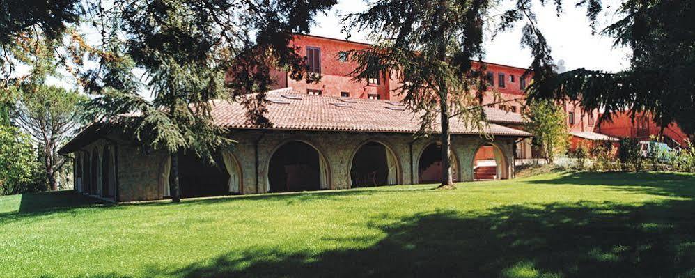 Pian Dei Mucini Resort Il Borgo Massa Marittima Bagian luar foto