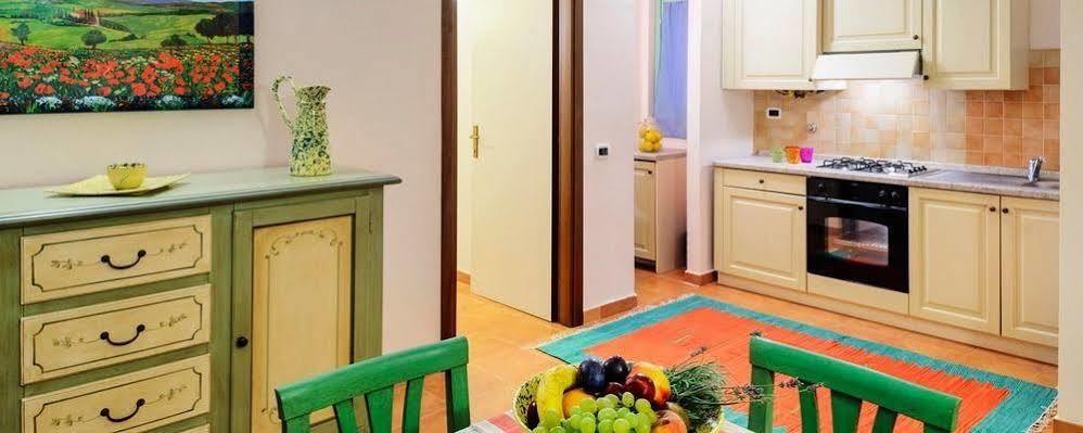 Pian Dei Mucini Resort Il Borgo Massa Marittima Bagian luar foto