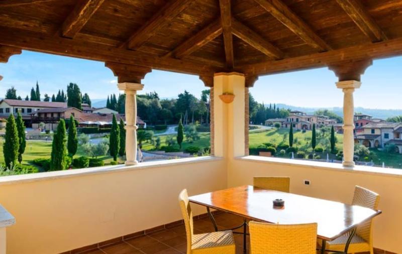 Pian Dei Mucini Resort Il Borgo Massa Marittima Bagian luar foto