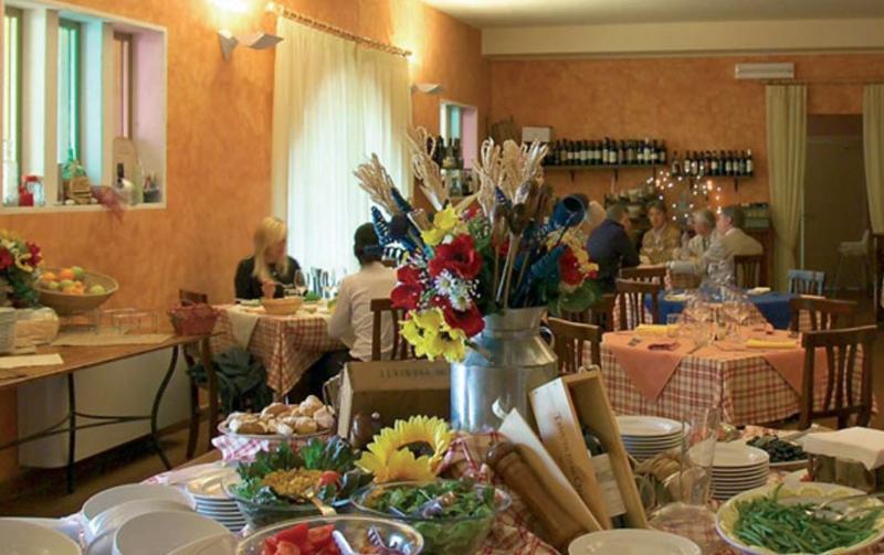 Pian Dei Mucini Resort Il Borgo Massa Marittima Bagian luar foto